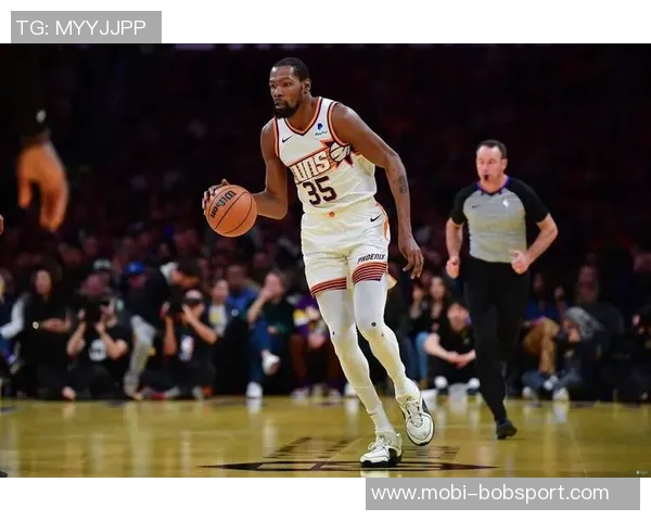 儿子在休斯敦的表现如何KD母亲坦言他非常享受比赛的乐趣